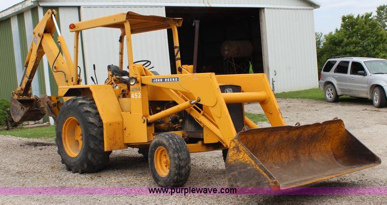 image for item J5898 1979 John Deere 310A backhoe