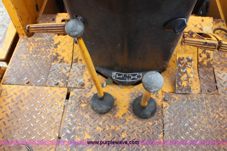 image for item J5898 1979 John Deere 310A backhoe