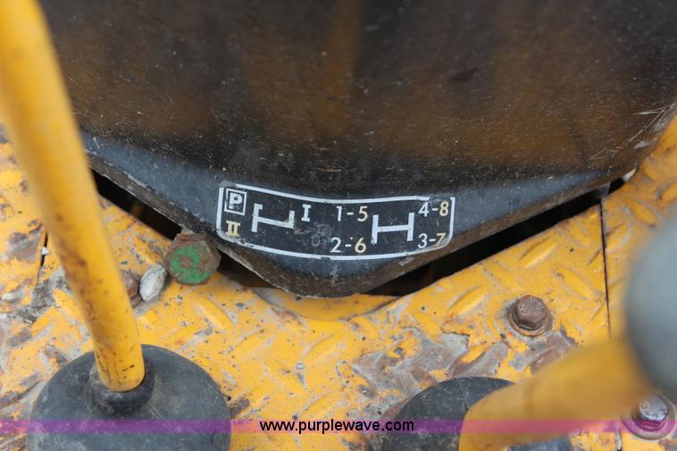 image for item J5898 1979 John Deere 310A backhoe