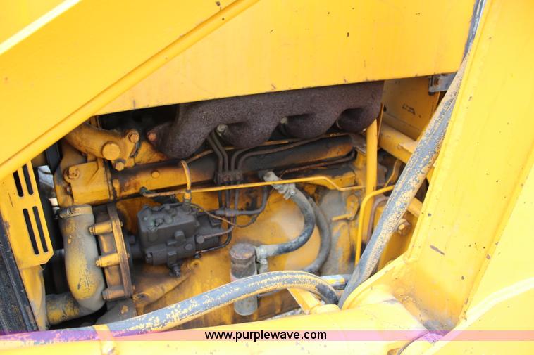 image for item J5898 1979 John Deere 310A backhoe