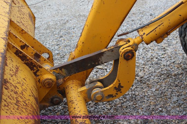 image for item J5898 1979 John Deere 310A backhoe