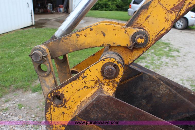 image for item J5898 1979 John Deere 310A backhoe