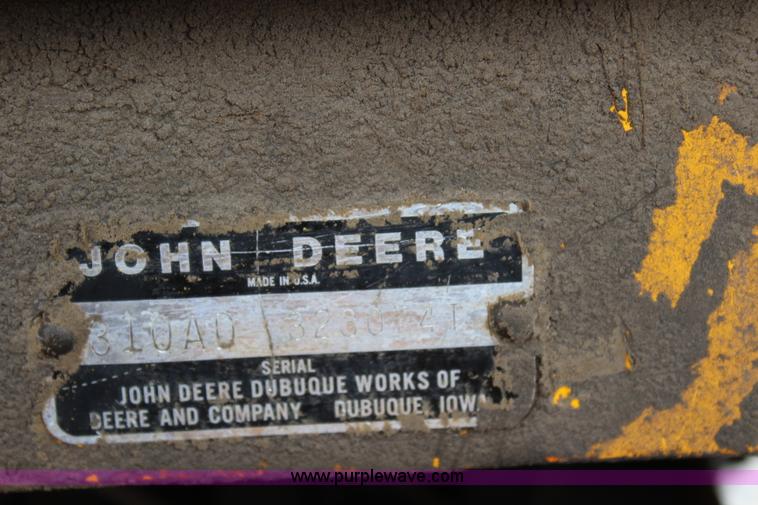 image for item J5898 1979 John Deere 310A backhoe
