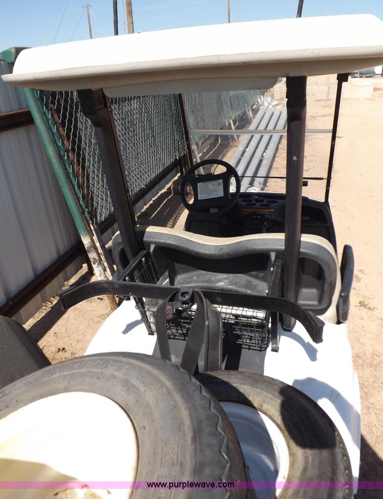 image for item J6953 2008 Yamaha YDRE golf cart