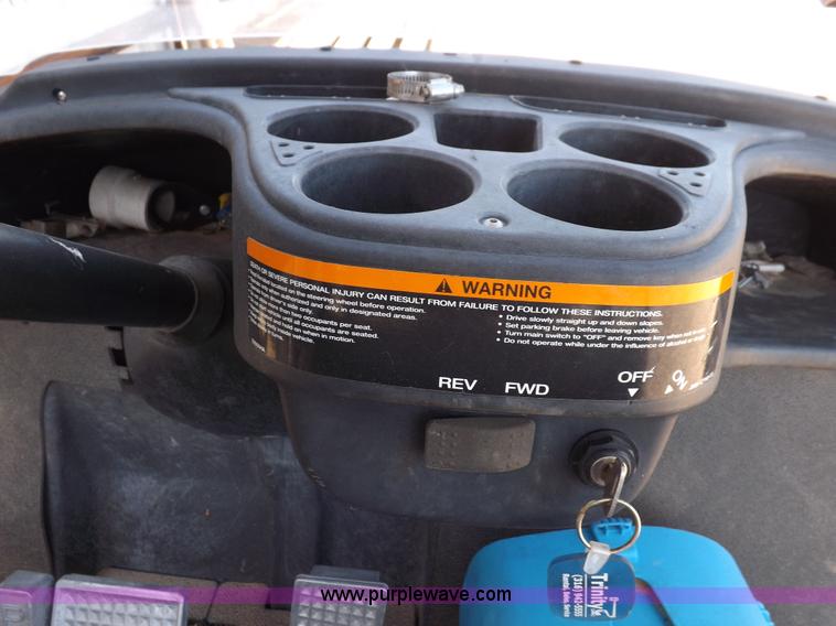 image for item J6953 2008 Yamaha YDRE golf cart