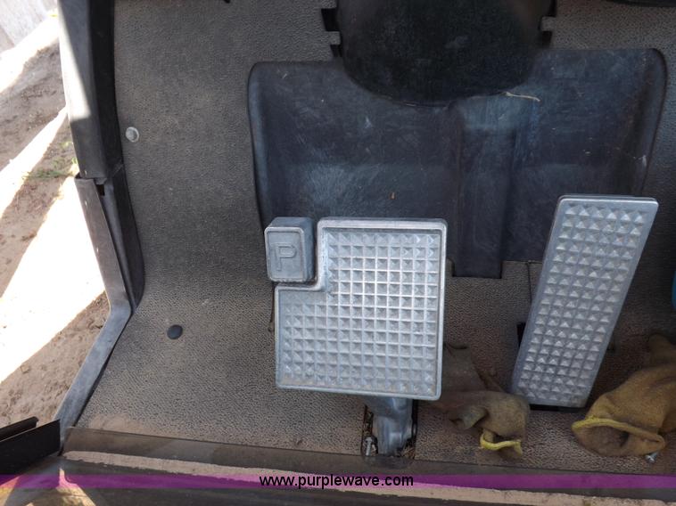 image for item J6953 2008 Yamaha YDRE golf cart