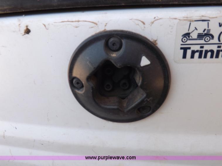 image for item J6953 2008 Yamaha YDRE golf cart