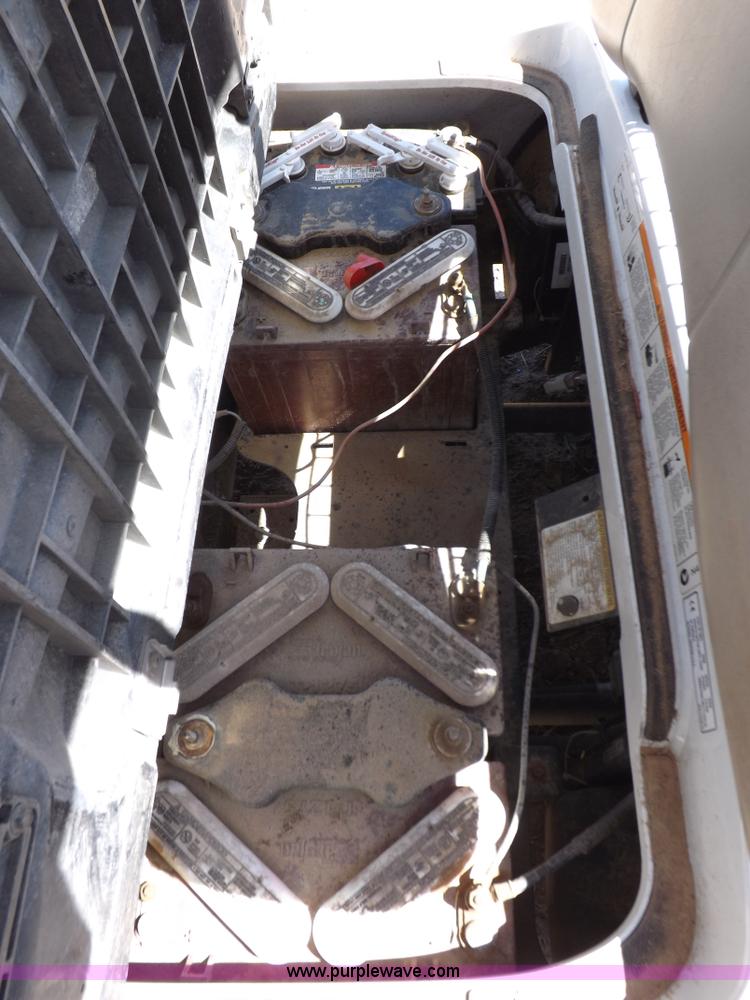 image for item J6953 2008 Yamaha YDRE golf cart