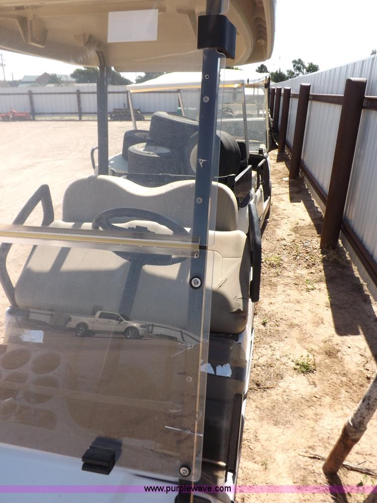 image for item J6953 2008 Yamaha YDRE golf cart