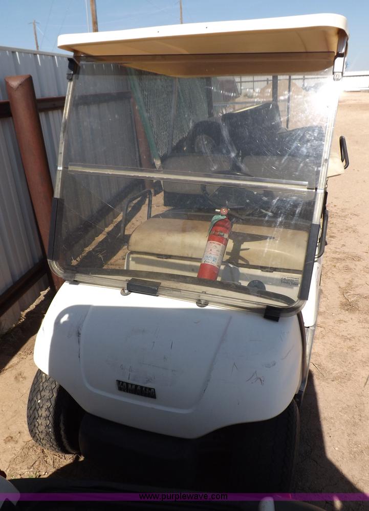 image for item J6954 1996 Yamaha G16E golf cart