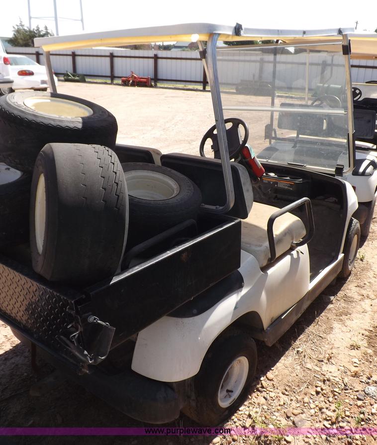 image for item J6954 1996 Yamaha G16E golf cart