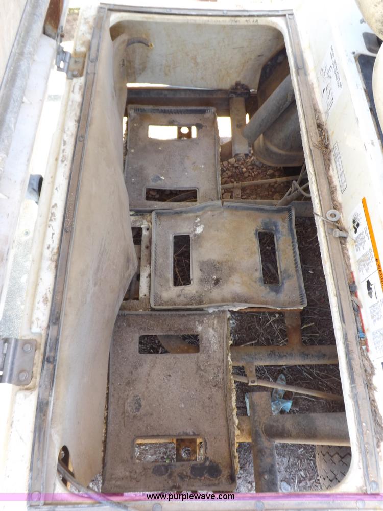 image for item J6954 1996 Yamaha G16E golf cart