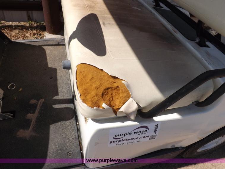 image for item J6955 1998 Yamaha G16E golf cart