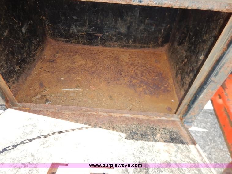 image for item K1508 2002 International 4900 semi truck