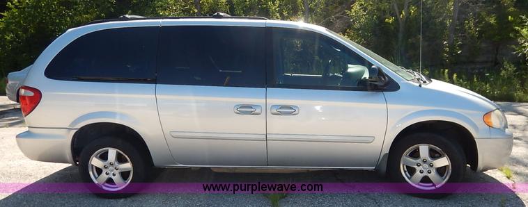 image for item K1511 2007 Dodge Grand Caravan SXT van