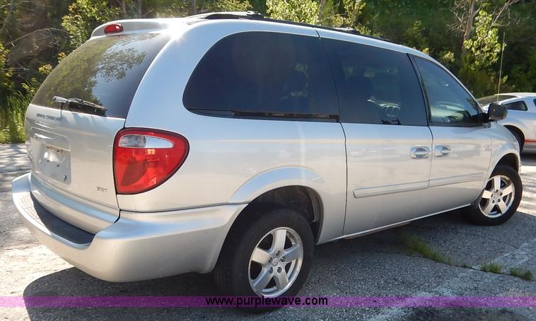 image for item K1511 2007 Dodge Grand Caravan SXT van