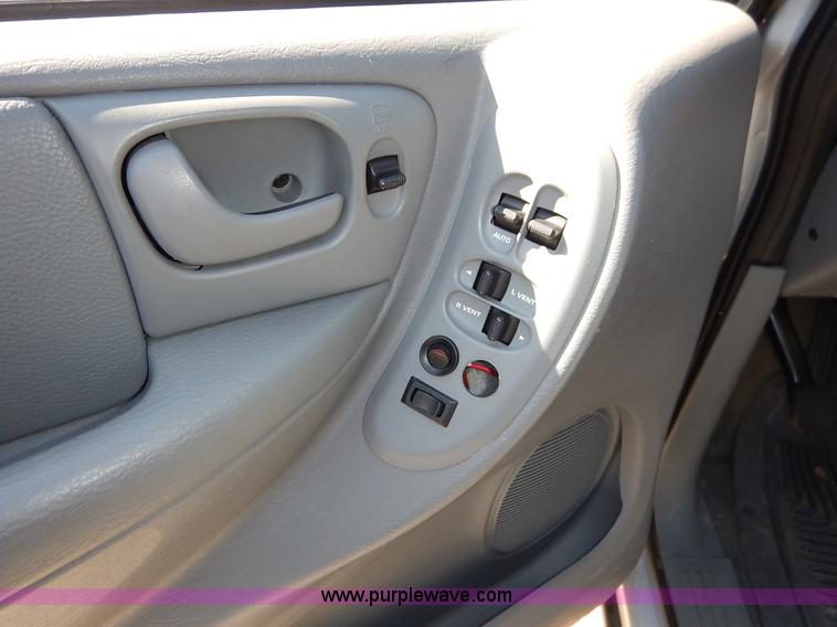 image for item K1511 2007 Dodge Grand Caravan SXT van