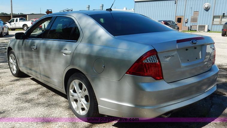 image for item K1512 2012 Ford Fusion SE
