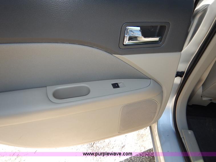 image for item K1512 2012 Ford Fusion SE
