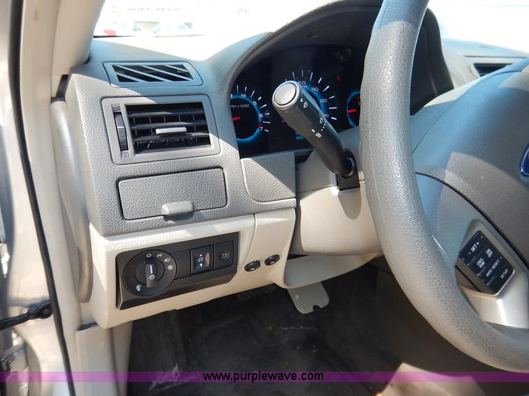 image for item K1512 2012 Ford Fusion SE