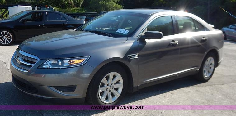 image for item K1513 2011 Ford Taurus