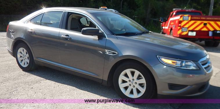 image for item K1513 2011 Ford Taurus