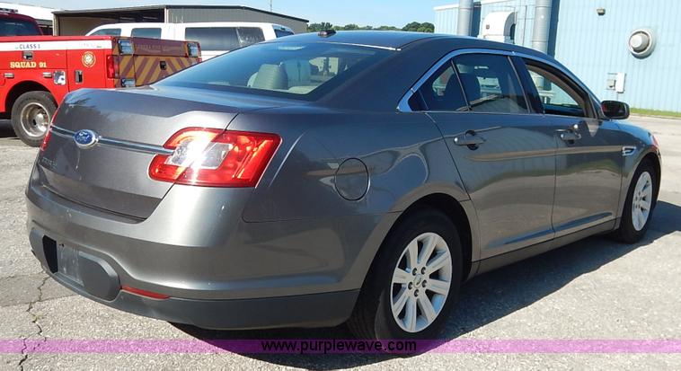 image for item K1513 2011 Ford Taurus