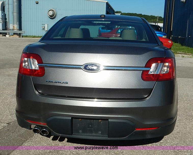 image for item K1513 2011 Ford Taurus