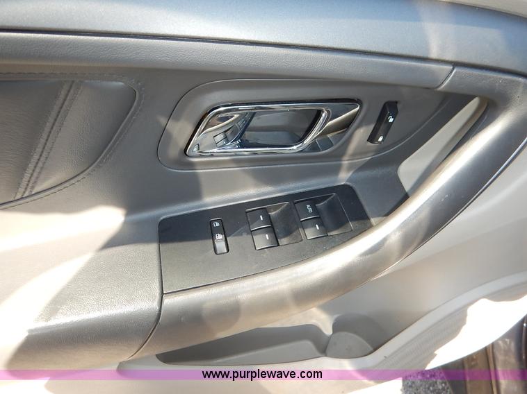 image for item K1513 2011 Ford Taurus