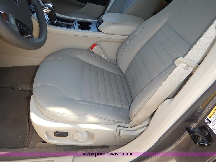 image for item K1513 2011 Ford Taurus