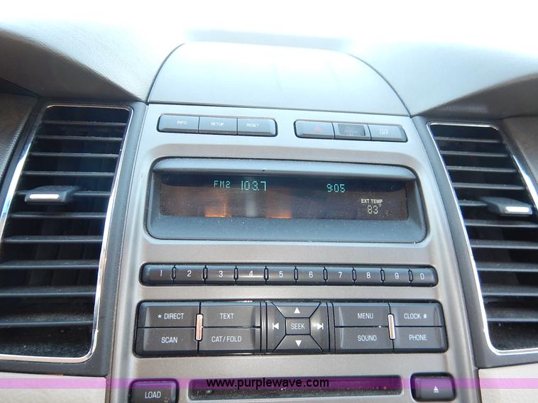 image for item K1513 2011 Ford Taurus