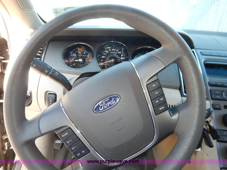 image for item K1513 2011 Ford Taurus