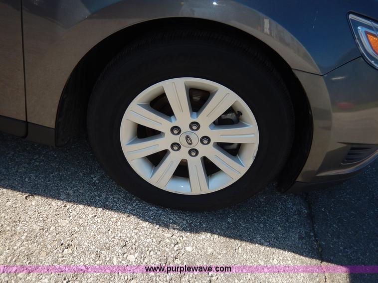 image for item K1513 2011 Ford Taurus