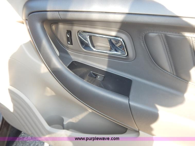 image for item K1513 2011 Ford Taurus