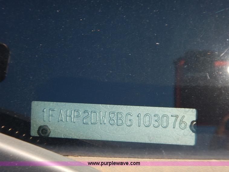 image for item K1513 2011 Ford Taurus