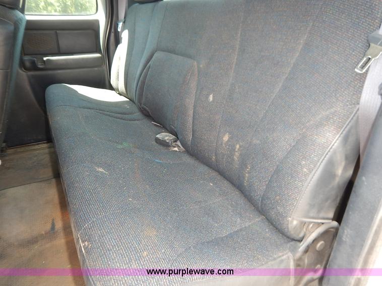 image for item K1535 2002 Chevrolet Silverado 2500 Ext. Cab pickup truck