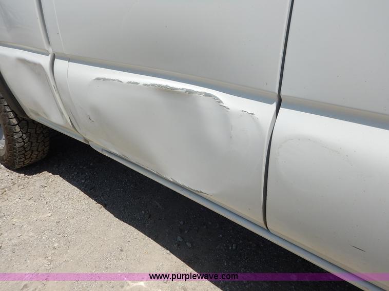 image for item K1535 2002 Chevrolet Silverado 2500 Ext. Cab pickup truck