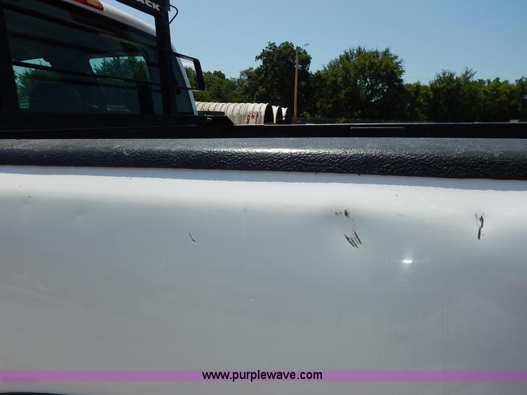 image for item K1535 2002 Chevrolet Silverado 2500 Ext. Cab pickup truck