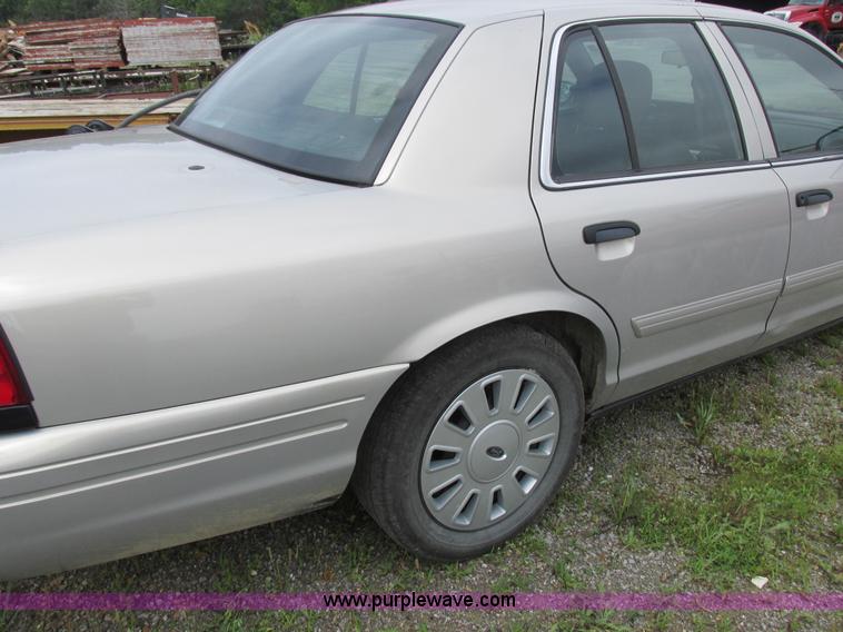 image for item K2175 2009 Ford Crown Victoria Police Interceptor
