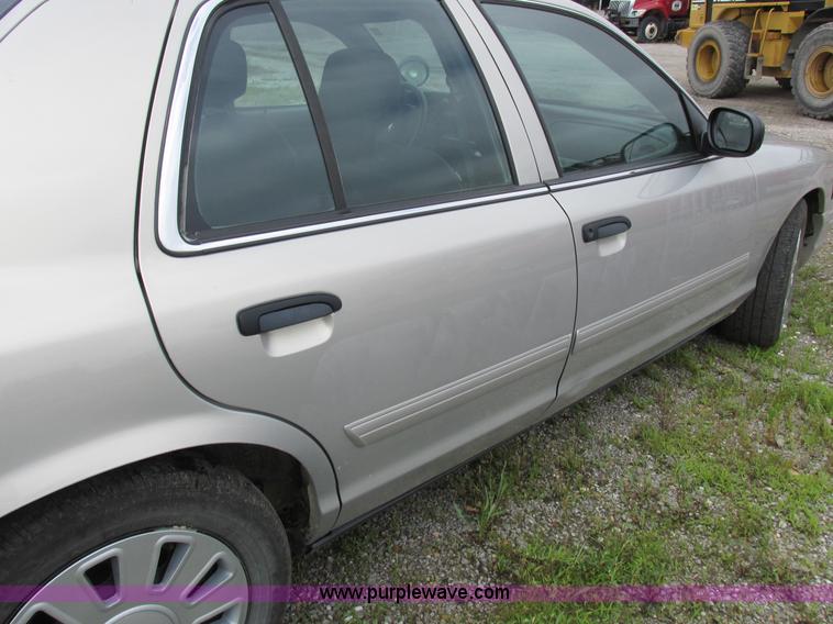 image for item K2175 2009 Ford Crown Victoria Police Interceptor