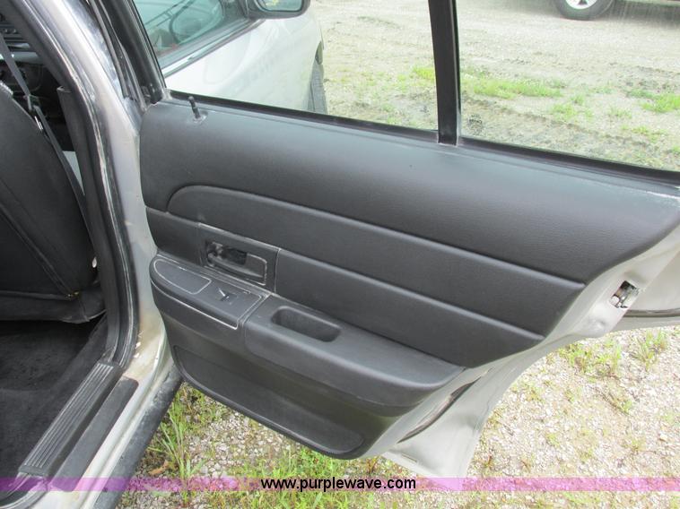 image for item K2175 2009 Ford Crown Victoria Police Interceptor