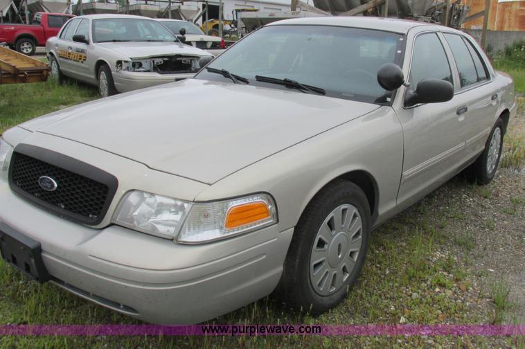 image for item K2176 2010 Ford Crown Victoria Police Interceptor