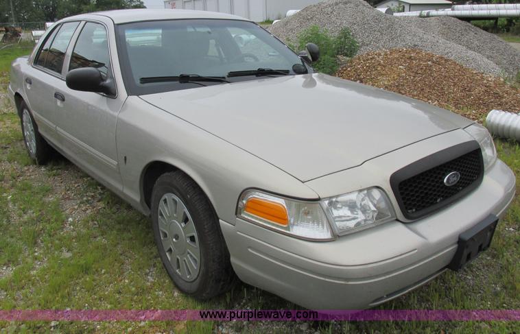 image for item K2176 2010 Ford Crown Victoria Police Interceptor