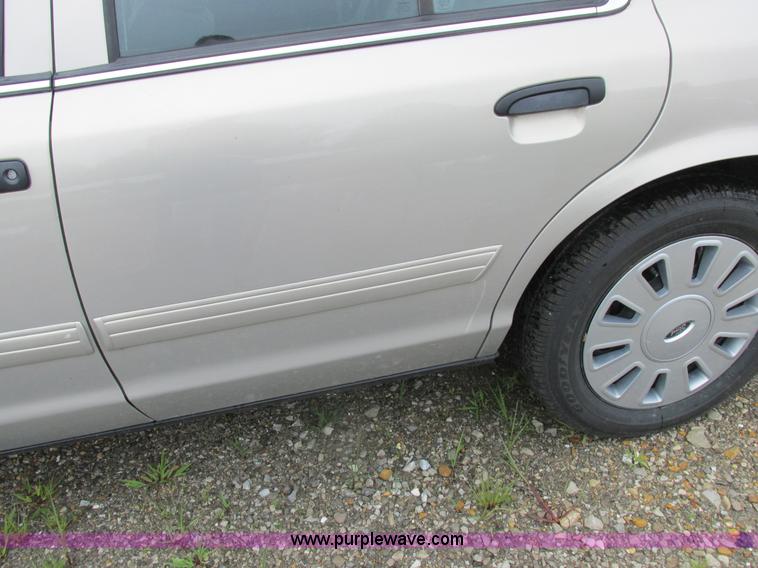 image for item K2176 2010 Ford Crown Victoria Police Interceptor