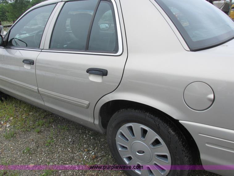 image for item K2176 2010 Ford Crown Victoria Police Interceptor