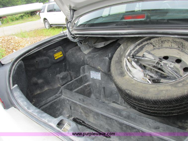 image for item K2176 2010 Ford Crown Victoria Police Interceptor