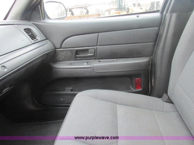 image for item K2176 2010 Ford Crown Victoria Police Interceptor