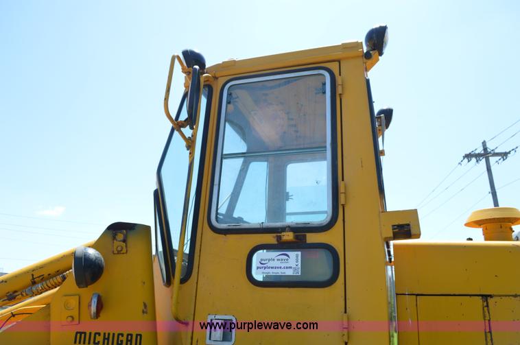 image for item K6040 Clark Michigan 45C wheel loader