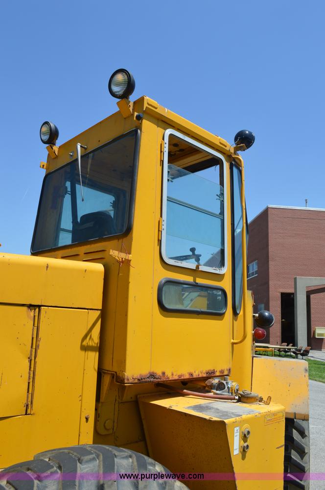 image for item K6040 Clark Michigan 45C wheel loader