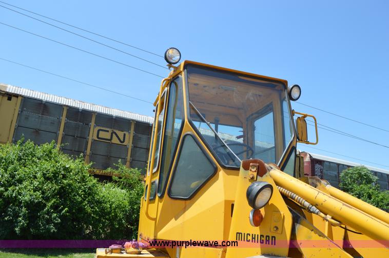 image for item K6040 Clark Michigan 45C wheel loader